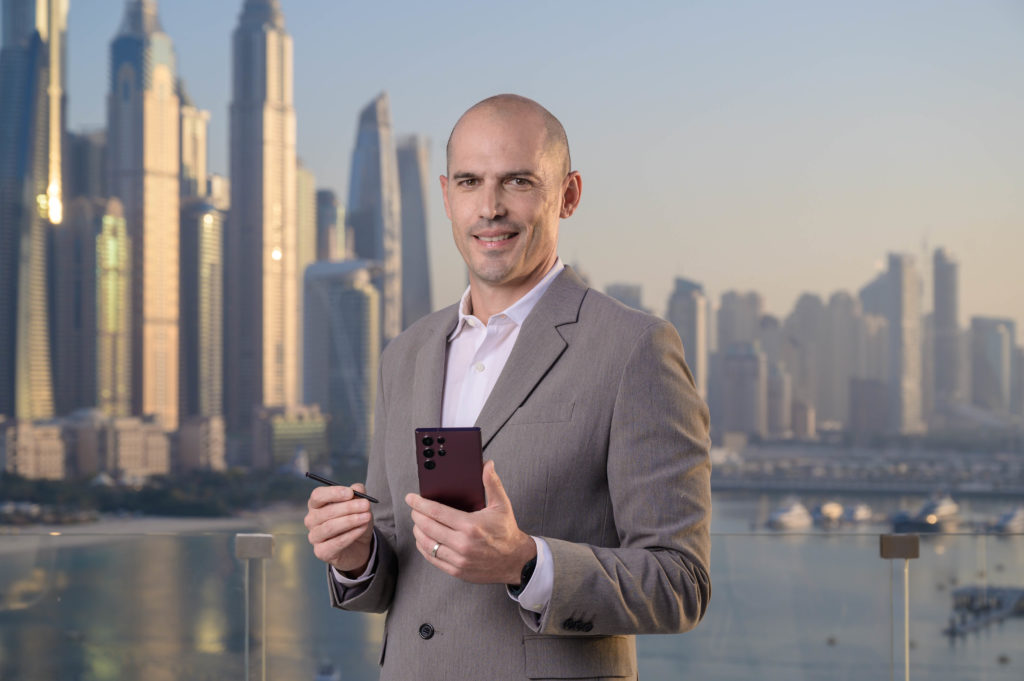 Osman Albora Head of Mobile Experience Division Samsung Gulf Electronics 1