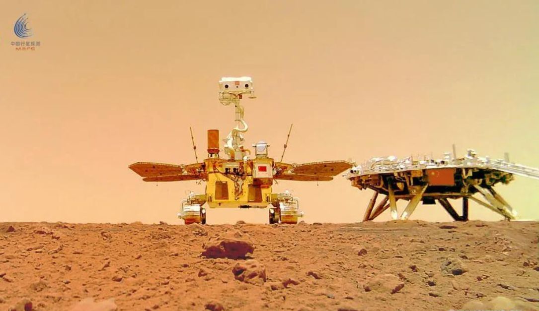مركبة صينية تكتشف دليل وجود ماء سائل على المريخ 1