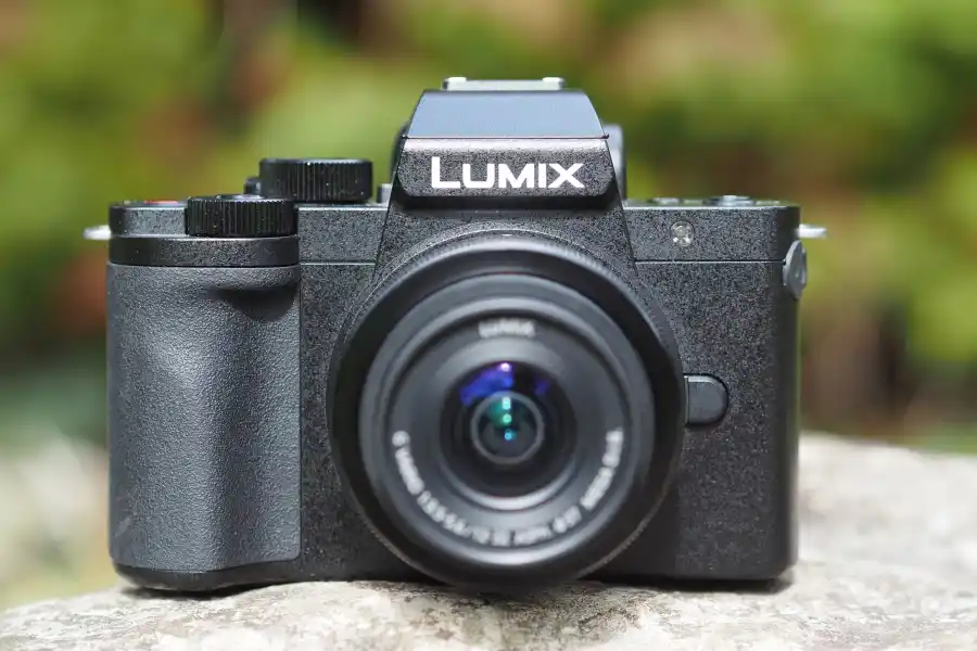 Panasonic LUMIX G100 | أفضل كاميرا ميرورليس في 2023