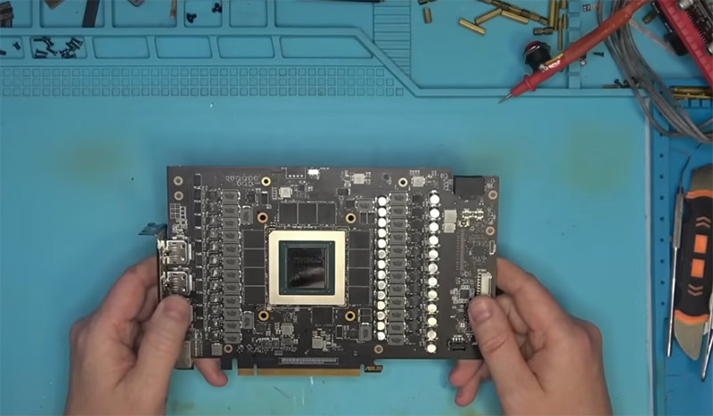 بطاقة-RTX-4090-مزيفة-بالكامل