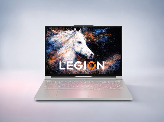 لاب توب Lenovo Legion R9000P الأول من نوعه بشاشة OLED بتقنية الطباعة النفاثة للحبر
