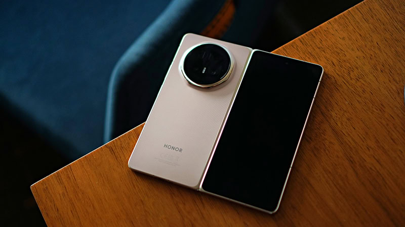 مراجعة HONOR Magic V6