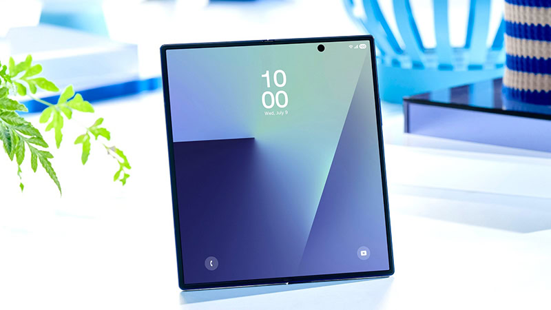 هاتف Galaxy Z Fold8 Ultra ينجح في إخفاء التجاعيد لأدنى المستويات