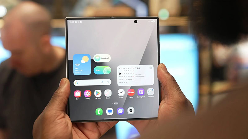 هاتف Galaxy Z Fold8 يقضي على مشكلة التجاعيد بفضل تقنية Flex Titanium