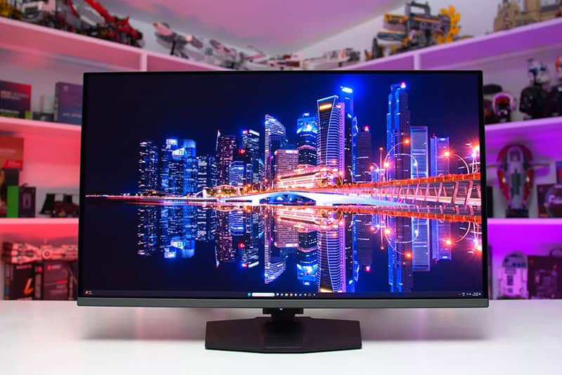 تجربة عملية تتعمد-إظهار مشكلة الحرق الداخلي لشاشات OLED على مدار 30 شهرًا